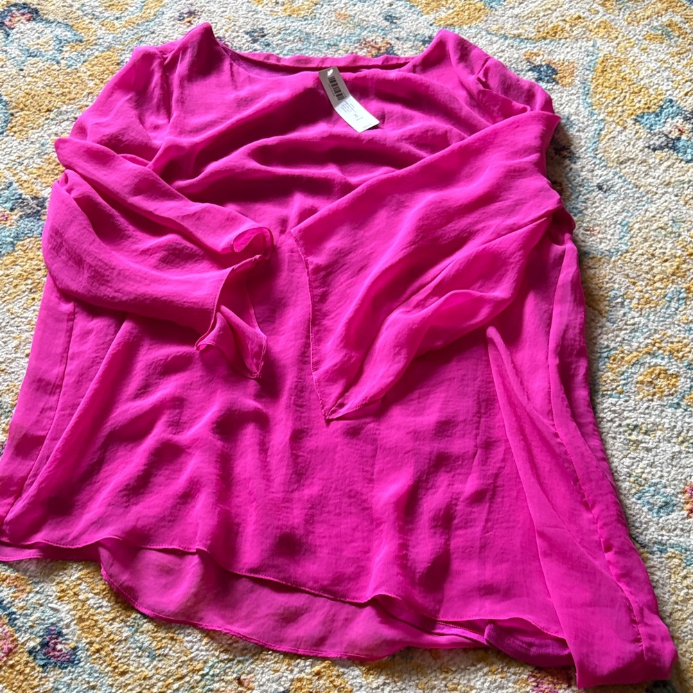 Chicos Flowy Fuscia Top - sz. 3